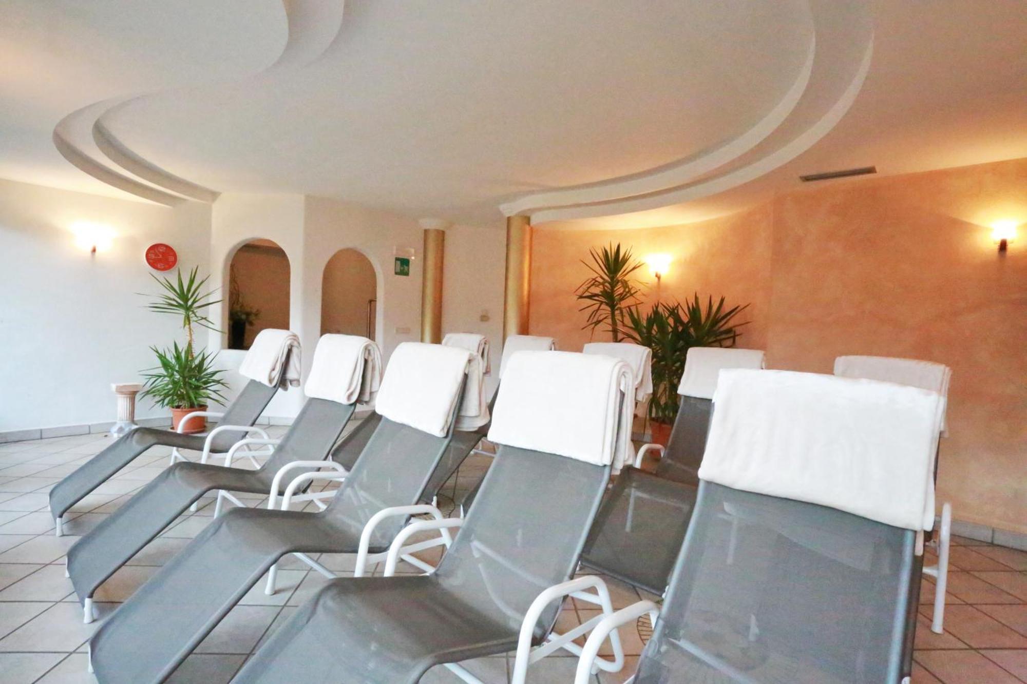 Hotel Ploseblick Natz-Schabs Buitenkant foto